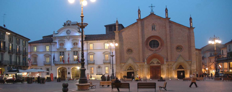  Cattedrale di Santa Maria Assunta - Кафедральный собор Асти